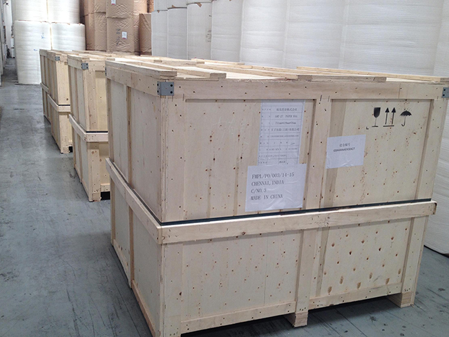 青岛木包装箱小编来讲讲免熏蒸木箱生产中应注意的问题。