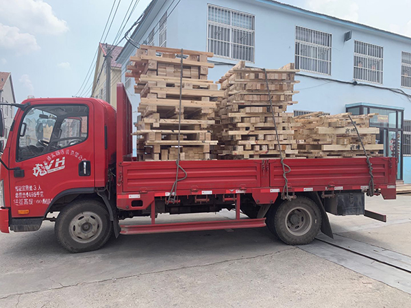 出口美国熏蒸木托盘一批