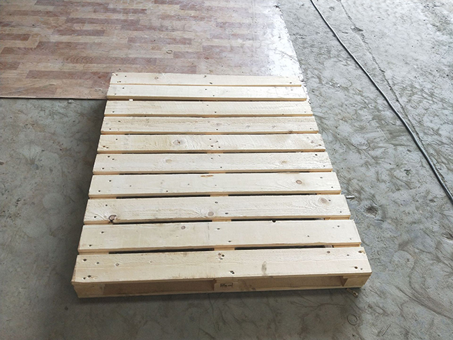 木托盘的重量与自身的质量有关吗？