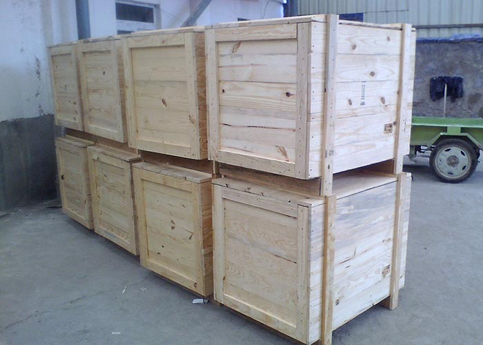 木质托盘和大型木包装箱搭配使用应该考虑什么？